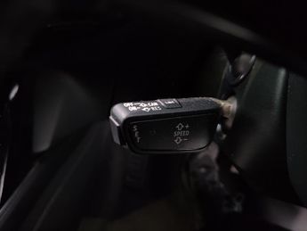 Audi e-tron 55 S line Sportback quattro 95kWh (408 ps) - LANE ASSIST - HEATE