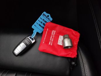 Audi e-tron 55 S line Sportback quattro 95kWh (408 ps) - LANE ASSIST - HEATE