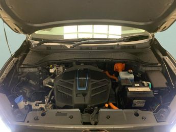 Hyundai Kona 64kWh Premium (10.5kW Charger) (204 ps) - HEATED SEATS - HEATED 