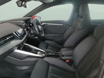 Audi A3 35 TFSI S Line S Tronic [Comfort+Sound] - COMFORT SOUND PK - REV