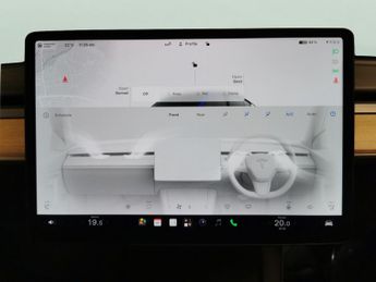 Tesla Model Y (Dual Motor) Long Range 4WDE (384 bhp) - HEATED STEERING