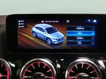 Mercedes-Benz EQA EQA 300 66.5kWh AMG Line 4MATIC (228 ps) - ADAPTIVE LIGHTS - HEA