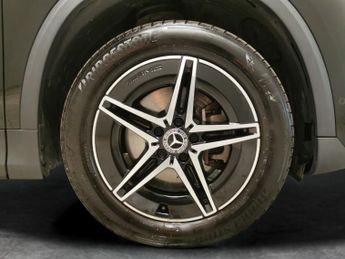 Mercedes-Benz EQA EQA 300 66.5kWh AMG Line 4MATIC (228 ps) - ADAPTIVE LIGHTS - HEA