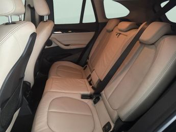 BMW X1 2.0 20i GPF xLine xDrive (192 ps) - 18IN 569 ALLOYS - SEATS