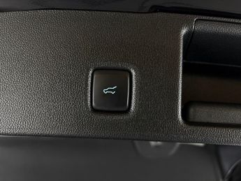 Ford Kuga 2.5h Duratec ST-Line X CVT (180 ps) - 360 CAM - ADAPTIVE CRUISE 