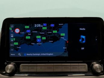 Hyundai Kona 64kWh Premium (10.5kW Charger) (204 ps) - HEATED SEATS - HEATED 