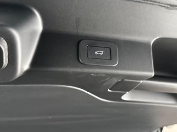 Jaguar F-PACE 2.0 D200 MHEV R-Dynamic Black AWD (204 ps) - CARPLAY - LED - REV