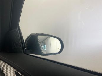 Mercedes-Benz EQC EQC 400 80kWh AMG Line 4MATIC (408 ps) - HEATED LEATHER - COMFOR