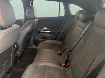 Mercedes-Benz EQA EQA 250+ 70.5kWh AMG Line (190 ps) - ADAPTIVE LIGHTS - HEATED LE