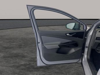 Volkswagen ID.4 Pro 77kWh Family (174 ps) - HEATED STEERING - BLIND SPOT ASSIST