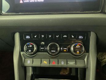 Skoda Kodiaq 2.0 TDI SportLine DSG 4WD (7 Seat) (150 ps) - APPLE CARPLAY - RE