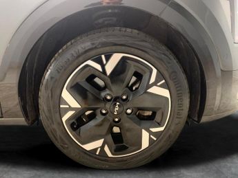 Kia Niro 64.8kWh 4 (201 bhp) - REVERSE CAM - NAV - HEATED SEATS