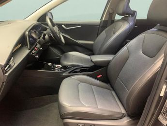 Kia Niro 64.8kWh 4 (201 bhp) - REVERSE CAM - NAV - HEATED SEATS