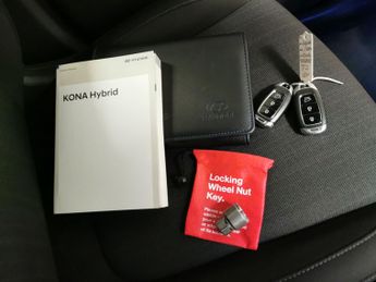 Hyundai Kona 1.6 h-GDi Premium DCT (141 ps) - HEATED SEATS - HEATED STEERING