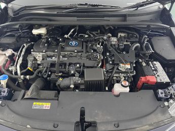 Toyota Corolla 1.8 VVT-h Icon CVT (140 ps) - HEATED SEATS - LANE DEPARTURE ALER
