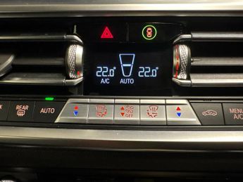 BMW 4 Series 2.0 420d MHT M Sport Coupe (190 ps) - PARK ASSIST - LEATHER - HE