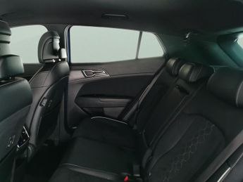 Kia Sportage 1.6 CRDi MHEV GT-Line DCT (134 bhp) - REVERSE CAM - NAV - ALCANT