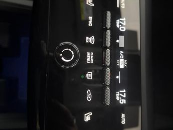 Porsche Macan 100kWh (360 ps) APPLE CARPLAY - REV CAM - WIRELESS CHARGER
