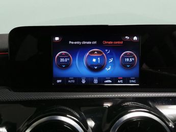 Mercedes-Benz A Class 1.3 A250e 15.6kWh AMG Line Plug-in 8G-DCT (218 ps) - NAV - COMFO