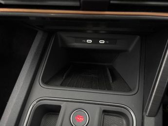 Cupra Formentor 1.4 eHybrid 12.8kWh V1 Plug-in DSG (204 ps) - KEYLESS ENTRY - LE