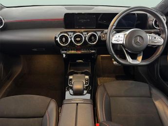 Mercedes-Benz A Class 1.5 A180d AMG Line 7G-DCT (116 ps) - REVERSE CAM - ALCANTARA - C
