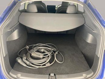 Tesla Model Y SUV RWD (346 ps) - HEATED STEERING - WIFI - BLIND SPOT ASSIST