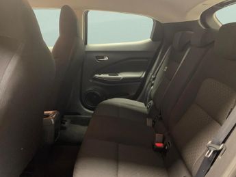Nissan Juke 1.0 DIG-T Acenta DCT (117 ps) - USB AUDIO - DAB - CARPLAY