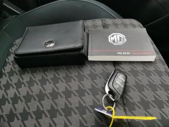 MG MG ZS 44.5kWh Excite (143 ps) - LANE DEPARTURE  - BLUETOOTH - DRIVING 