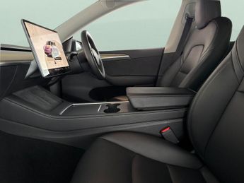 Tesla Model Y (Dual Motor) Long Range 4WDE (384 bhp) - HEATED STEERING - WIFI