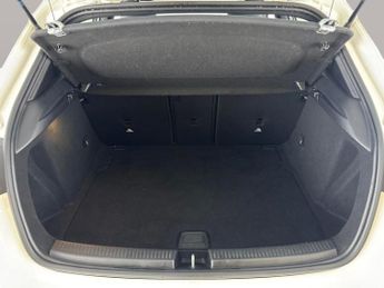 Mercedes-Benz A Class 1.5 A180d AMG Line 7G-DCT (116 ps) - REVERSE CAM - ALCANTARA - C