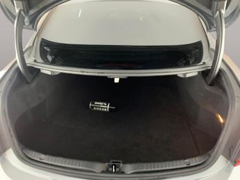 Mercedes-Benz C Class 1.5 C200h MHEV AMG Line Edition Coupe G-Tronic+ (198 ps) - COMFO