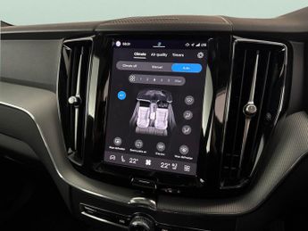Volvo XC60 2.0h T6 Recharge 18.8kWh Plus Plug-in AWD (350 ps) - CARPLAY - H