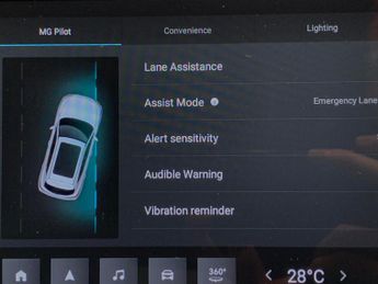 MG MG ZS 72.6kWh Trophy Connect Long Range (156 ps) - KEYLESS ENTRY - HEA