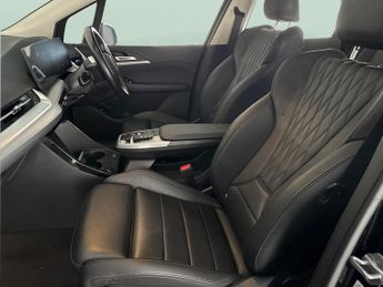 BMW 2 Series Active Tourer 1.5 225xe 16.3kWh Luxury Plug-in DCT 4WD (245 ps) - HEATED SEATS