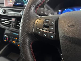 Ford Kuga 2.5h Duratec ST-Line X Edition CVT (190 ps) - REVERSE CAM - NAV