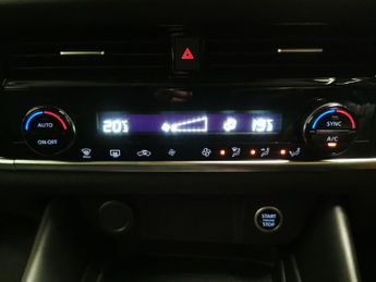 Nissan Qashqai 1.3 DIG-T MHEV N-Connecta XTRON (158 ps) - INTELLIGENT LANE INTE