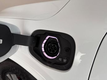Ford Kuga 2.5 EcoBoost Duratec 14.4kWh ST-Line Plug-in CVT (225 ps) - REVE