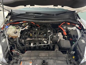 Ford Kuga 2.5 EcoBoost Duratec 14.4kWh ST-Line Plug-in CVT (225 ps) - REVE