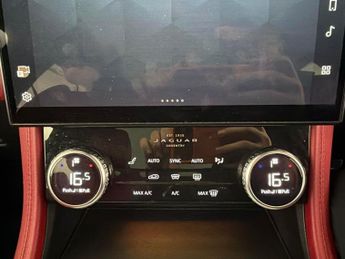 Jaguar F-PACE 2.0 D200 MHEV R-Dynamic Black AWD (204 ps) - CARPLAY - LED - REV