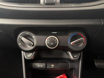 Kia Picanto 1.0 DPi 2 AMT (66 bhp) BLUETOOTH AUDIO - AIR CON