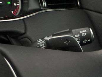 Land Rover Range Rover Evoque 1.5 P300e 12.2kWh R-Dynamic S Plug-in 4WD (309 ps) - ADAPT CRUIS