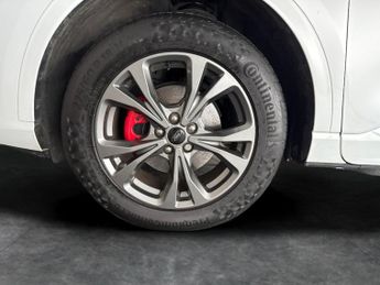 Ford Kuga 2.5 EcoBoost Duratec 14.4kWh ST-Line Plug-in CVT (225 ps) - REVE