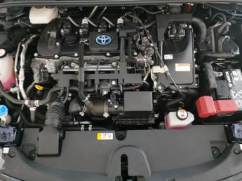 Toyota Corolla 1.8 VVT-h GPF Icon Tech CVT (122 ps) - REVERSE CAM - NAV - HEATE