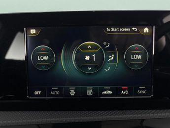 Mercedes-Benz A Class 1.5 A180d AMG Line 7G-DCT (116 ps) - REVERSE CAM - ALCANTARA - C
