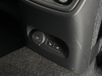 Volvo XC40 Recharge Twin 78kWh Ultimate AWD (408 ps) - HK AUDIO - CARPLAY