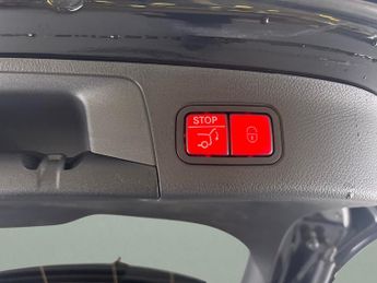 Mercedes-Benz EQA EQA 250+ 70.5kWh AMG Line (Premium) (190 ps) - LEATHER - KEYLESS