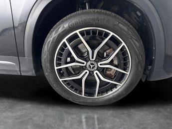 Mercedes-Benz EQA EQA 250+ 70.5kWh AMG Line (Premium) (190 ps) - LEATHER - KEYLESS