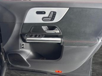 Mercedes-Benz EQA EQA 250+ 70.5kWh AMG Line (Premium) (190 ps) - LEATHER - KEYLESS