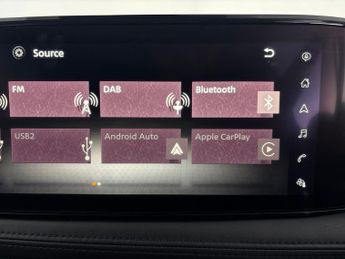 Nissan Ariya 63kWh Advance 7.4kW Charger (217 ps) - BOSE - 360 CAM - LED