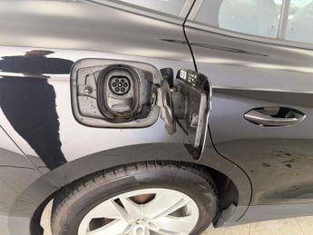 Skoda Enyaq iV 62kWh 60 (DC120kW) (179 ps) - PARK SENSORS - DAB